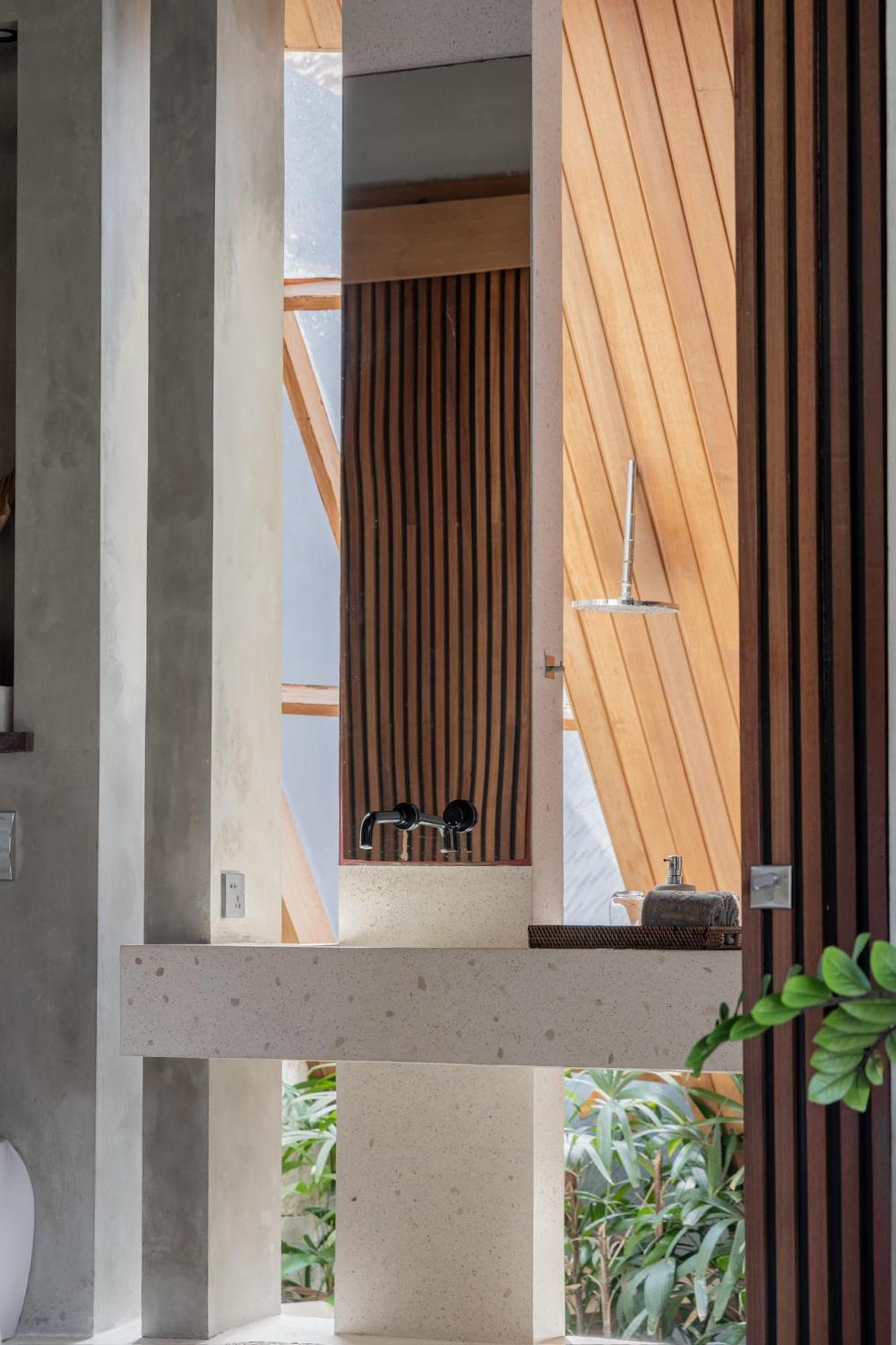 Resor Beyond Bayou Seminyak (Bali)